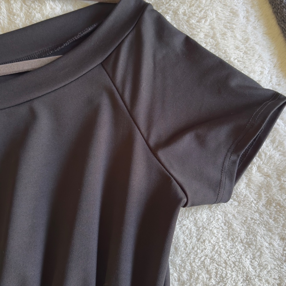 Versatile Black Jumpsuit - Picture 4 of 6